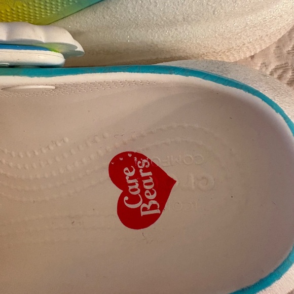 Care Bears Crocs - Picture 5 of 13